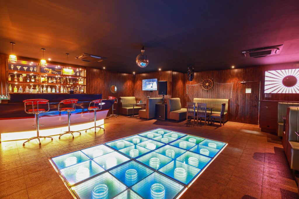 Pubs in Pondicherry with restobar