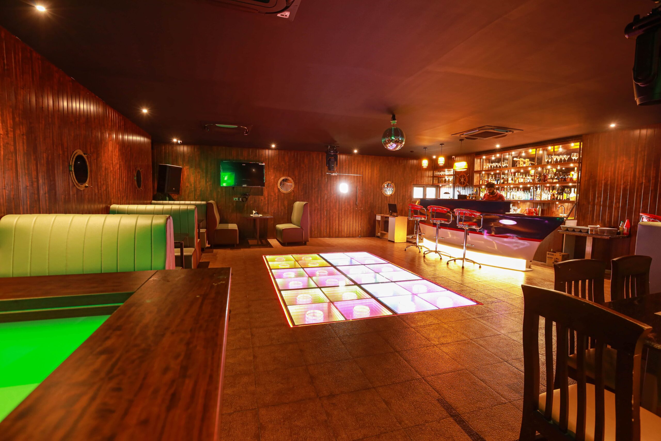 best restro bar in pondicherry